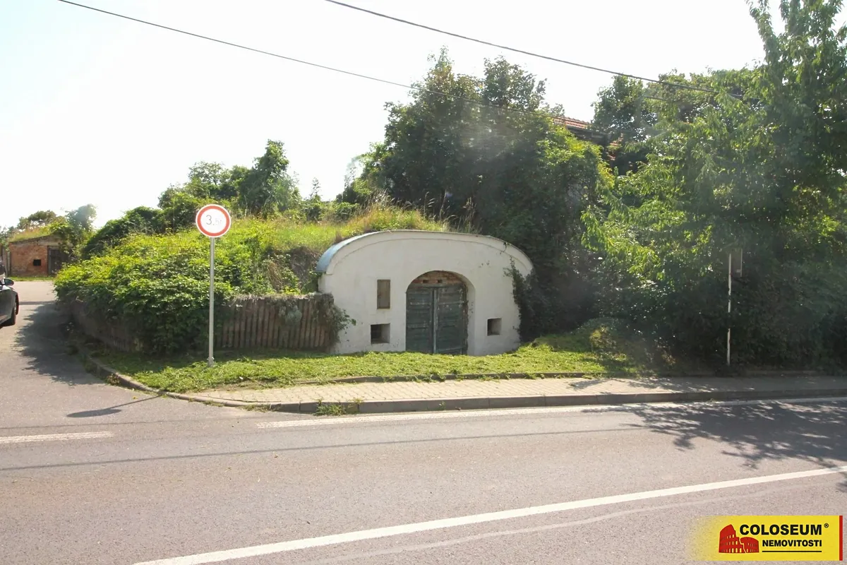 Prodej vinného sklepa 36 m²